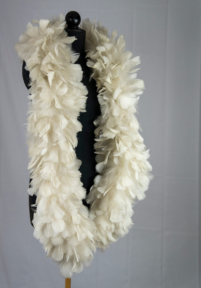 shawl-white-feathers